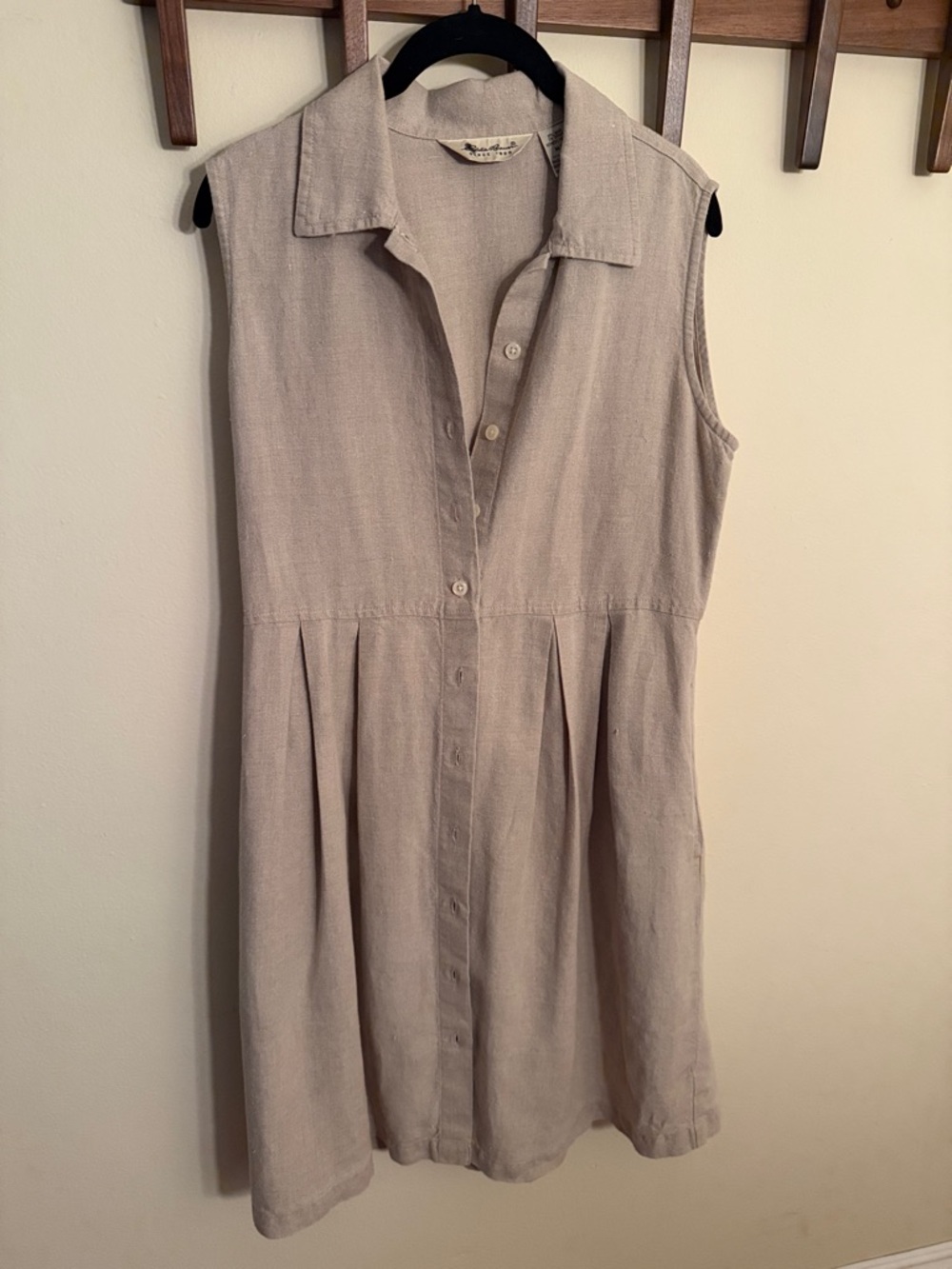 Eddie Bauer Sleeveless Button-Front 100% Linen Dress in Light Taupe